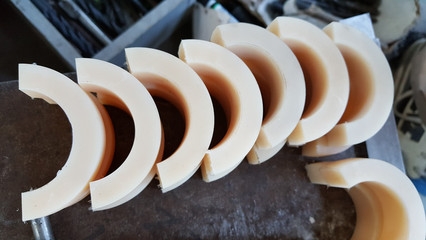 生產(chǎn)尼龍異形機(jī)加工件 按圖或樣加工尼龍件廠家耐低溫圖片_高清圖_細(xì)節(jié)圖-景縣福興源橡塑化工 -