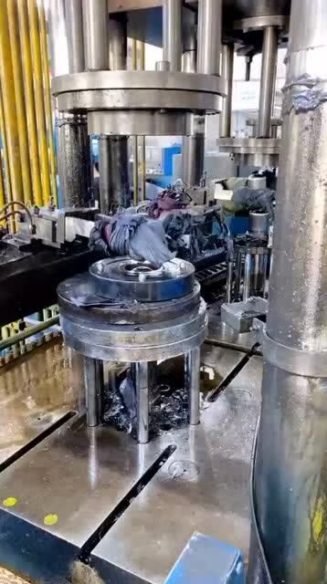 機(jī)械加工過程實(shí)拍 這樣加工出來的產(chǎn)品,質(zhì)量一定不會(huì)差